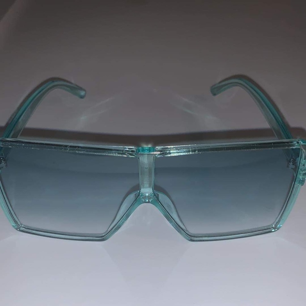 Nwt oversized shades